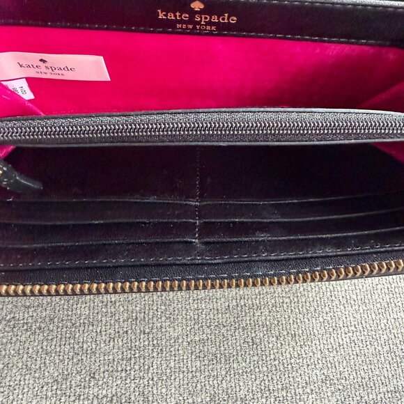 Kate Spade Zippered Wallet Black Cream Wellesley Patent Stripes - Picture 8 of 13